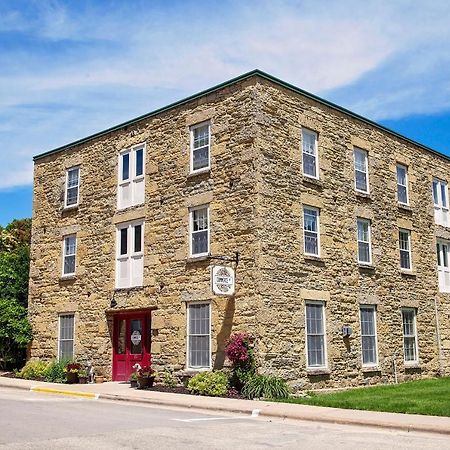 Commerce Street Brewery Hotel Mineral Point Экстерьер фото